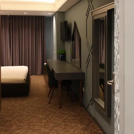 Porta Kavalja Hotel Golem (Tirana)