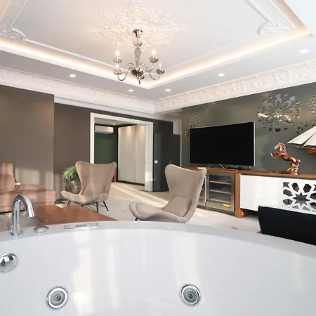 Hotel Porta Kavalja Golem (Tirana)