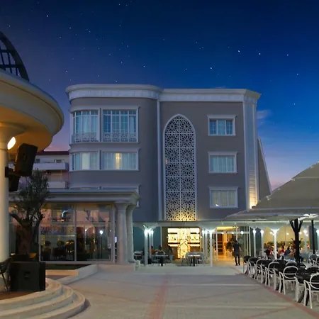 Porta Kavalja Golem (Tirana)