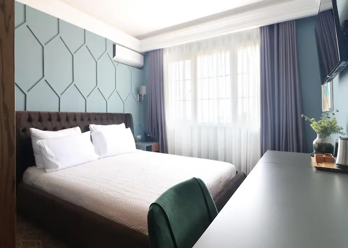 Hotel Porta Kavalja *