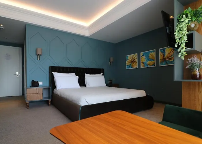 Hotell Porta Kavalja Golem (Tirana)