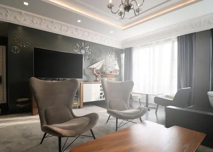 Hotell Porta Kavalja Golem (Tirana)