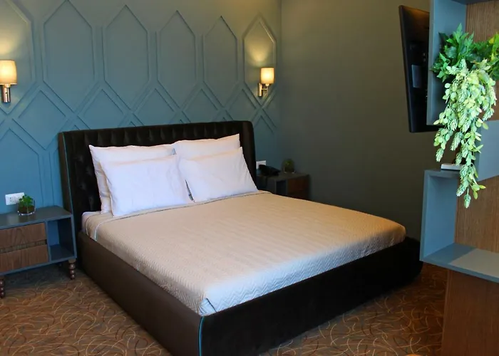 Hotell Porta Kavalja Golem (Tirana)